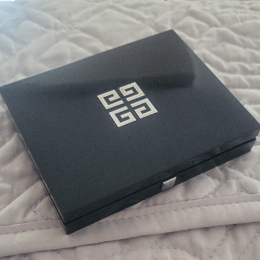 Givenchy Eyeshadow Palette - Multi-Color - Picture 3 of 5
